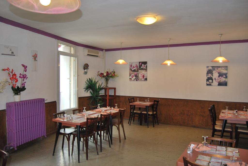 Le Revelois Restaurant Hotel Béziers Eksteriør billede
